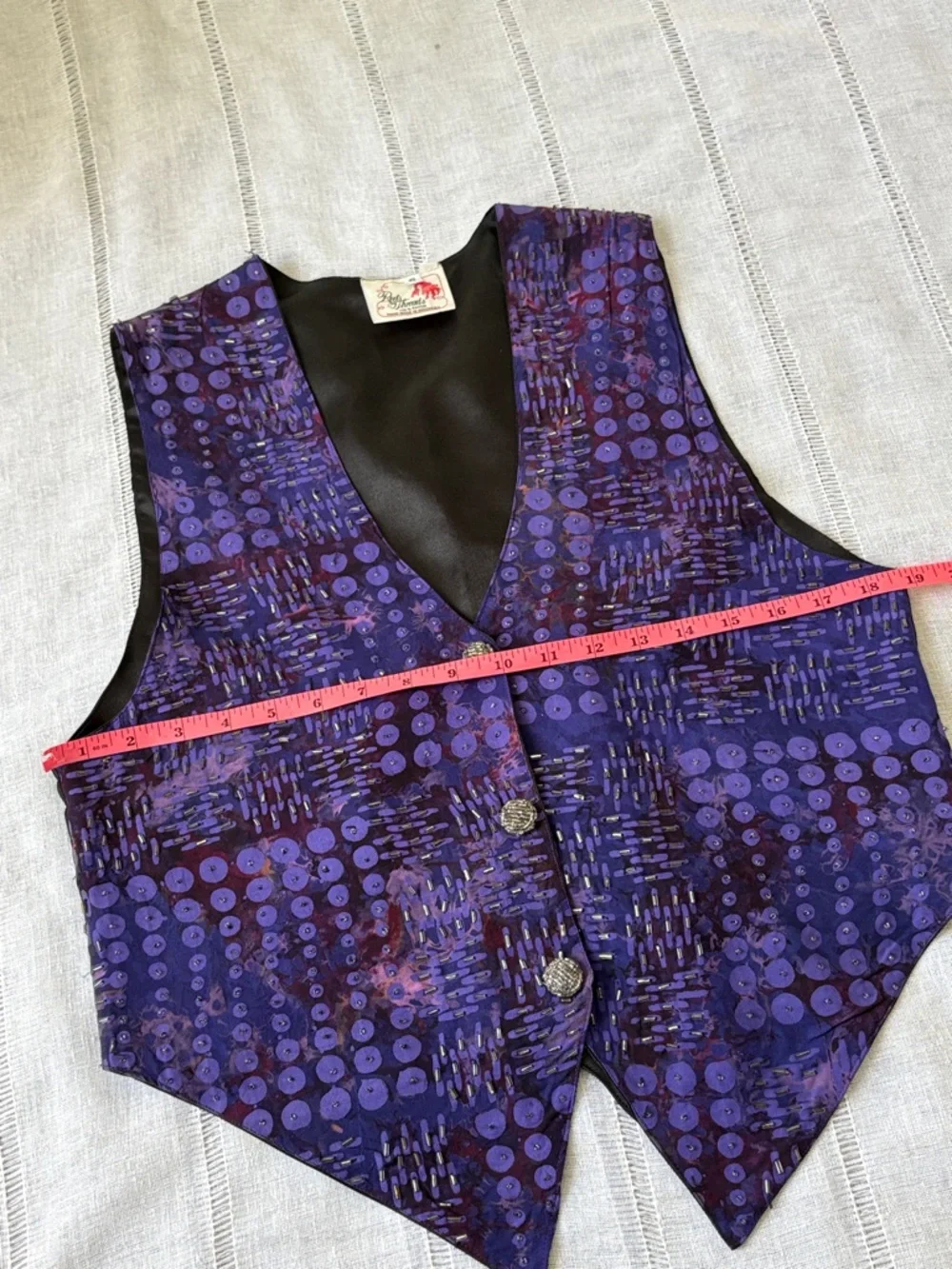 Red’s Threads Vintage Purple Patterned Beaded Button-Front Vest - Picture 11 of 12